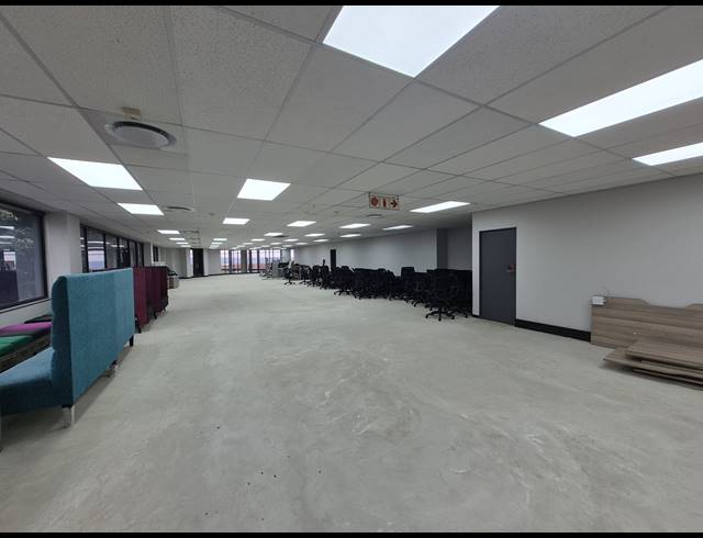 417M² OFFICE TO LET IN SANDTON CENTRAL